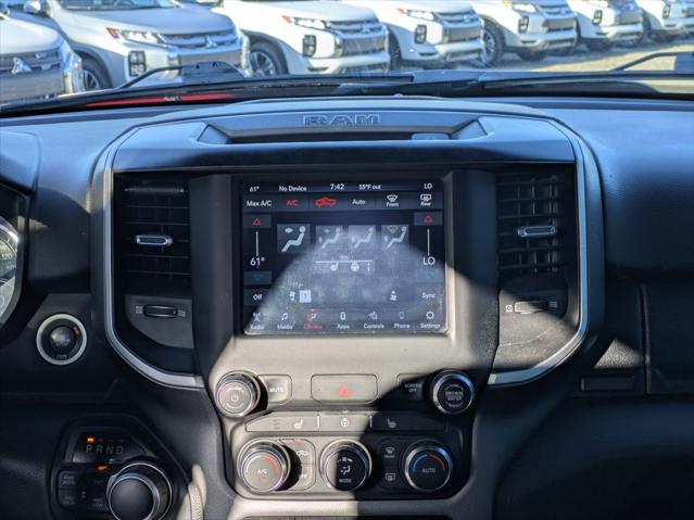 2020 Ram 1500 Big Horn Crew Cab 4x4 5'7" Box