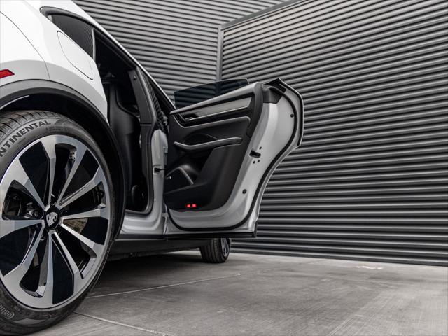 2026 Porsche Macan Electric Unknown