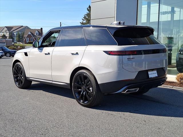 2026 Land Rover Range Rover Sport P360 SE