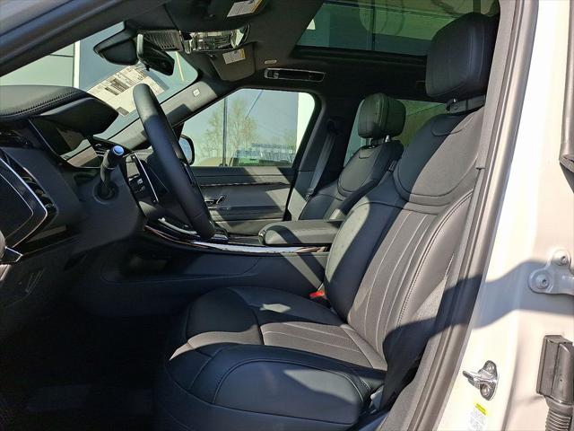 2026 Land Rover Range Rover Sport P360 SE