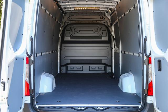 2026 Mercedes-Benz Sprinter 2500 High Roof 4-Cyl Diesel