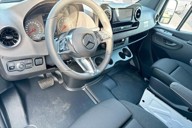 2026 Mercedes-Benz Sprinter 2500 Standard Roof 4-Cyl Diesel HO