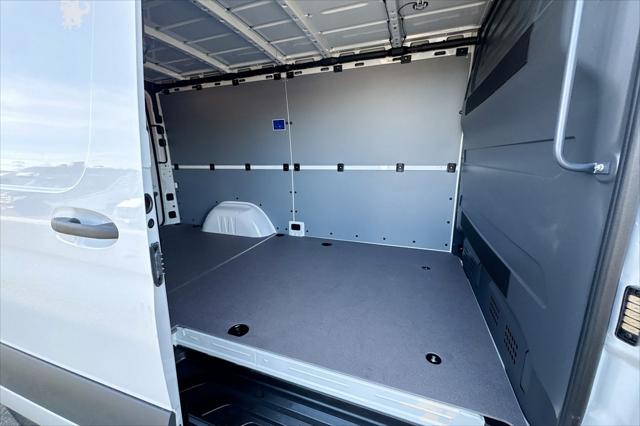 2026 Mercedes-Benz Sprinter 2500 Standard Roof 4-Cyl Diesel HO