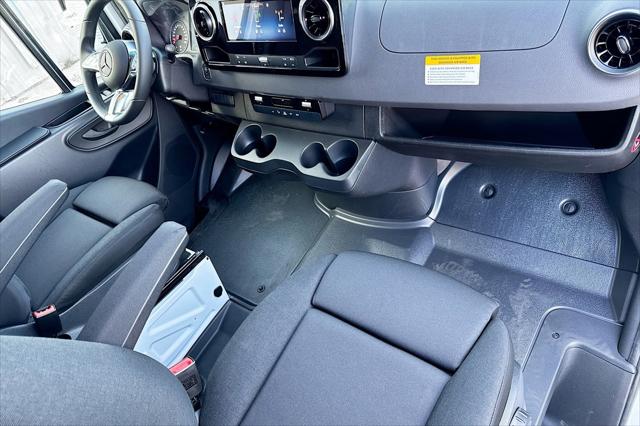 2026 Mercedes-Benz Sprinter 2500 Standard Roof 4-Cyl Diesel HO