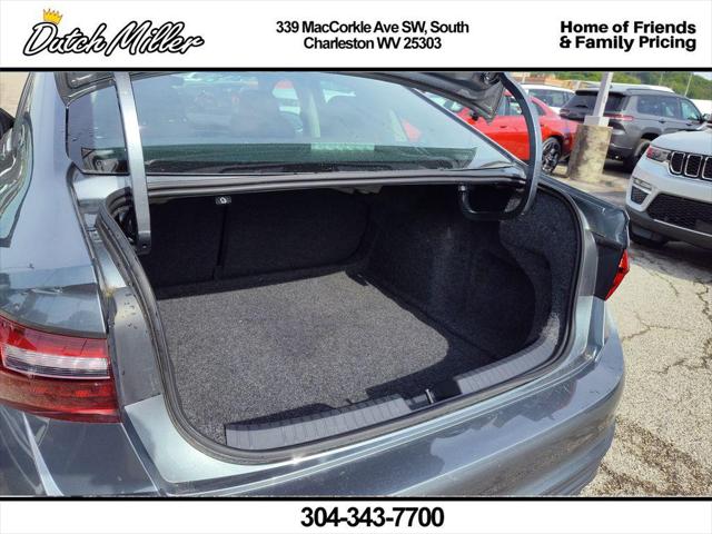 2025 Volkswagen Jetta 1.5T SE