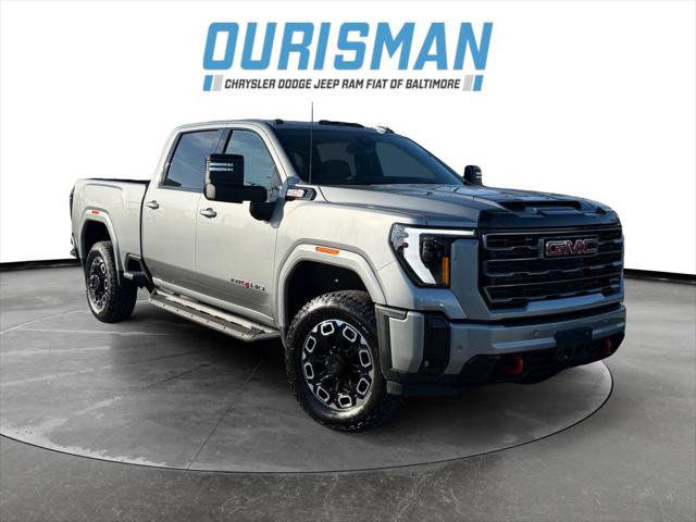 2025 GMC Sierra 2500HD 4WD Crew Cab Standard Bed AT4