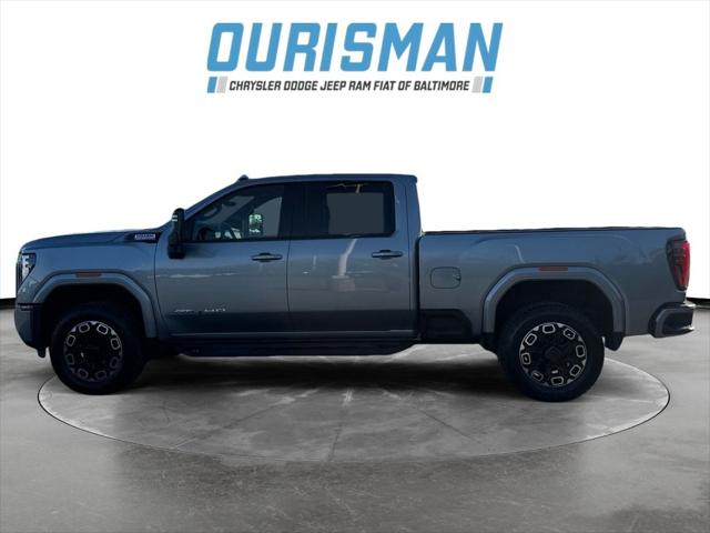 2025 GMC Sierra 2500HD 4WD Crew Cab Standard Bed AT4
