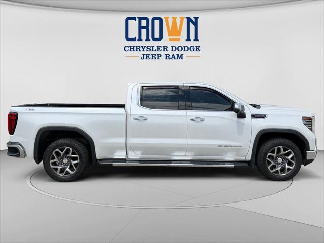 2022 GMC Sierra 1500 4WD Crew Cab Standard Box SLT 2022 GMC Sierra 1500 4WD Crew Cab Standard Box SLT