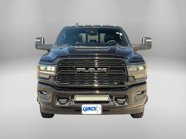 2023 Ram 3500 Limited Crew Cab 4x4 8' Box