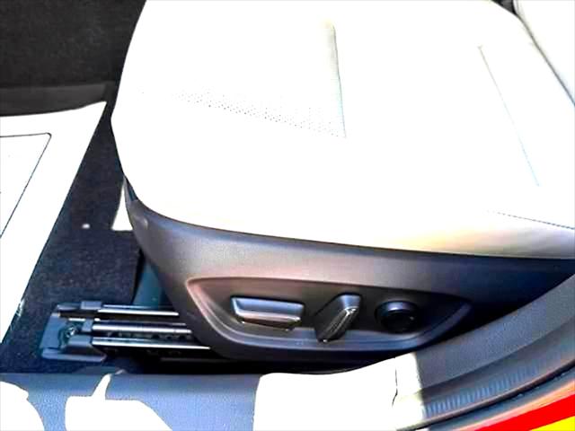 2023 Toyota Prius Limited AWD-e