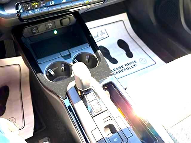 2023 Toyota Prius Limited AWD-e