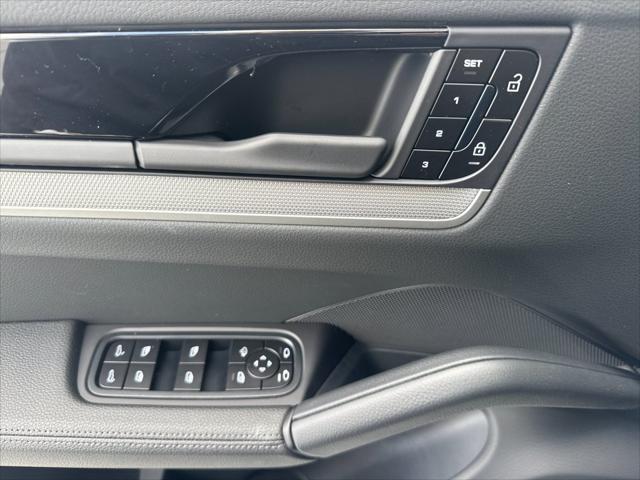 2026 Porsche Cayenne Unknown