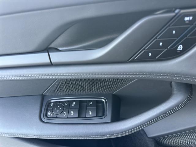 2026 Porsche Taycan Black Edition