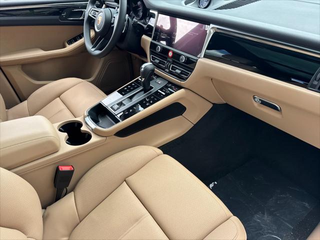 2026 Porsche Macan Unknown