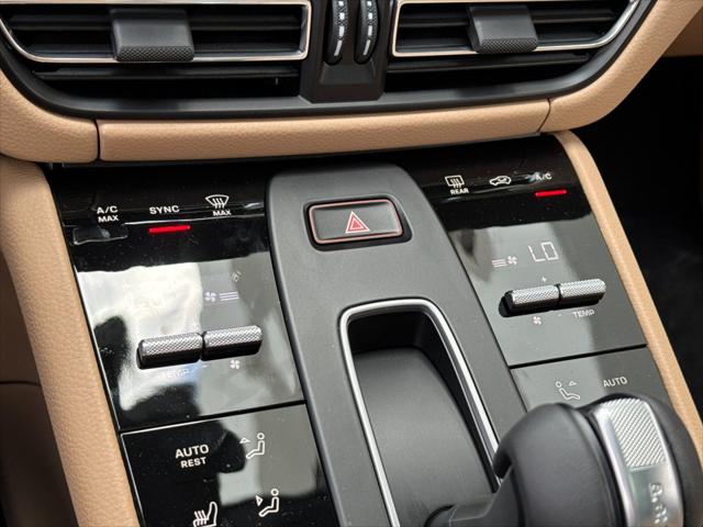 2026 Porsche Macan Unknown