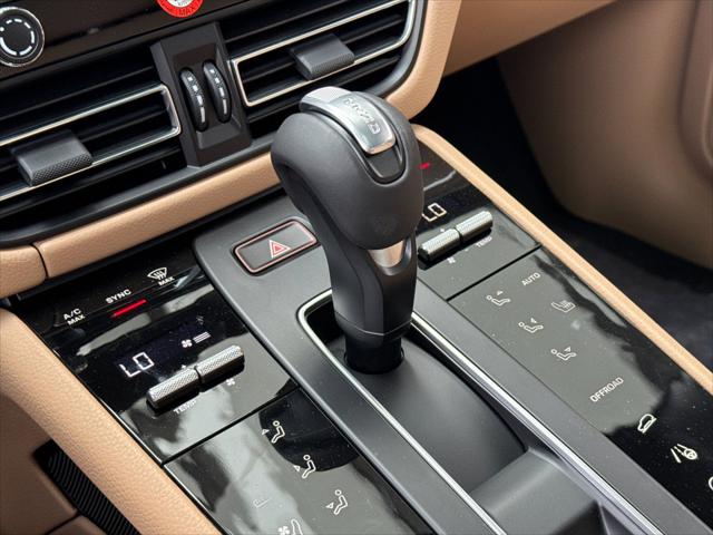 2026 Porsche Macan Unknown