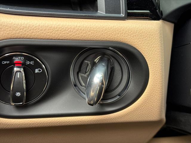 2026 Porsche Macan Unknown