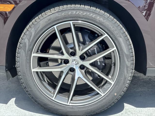 2026 Porsche Macan Unknown