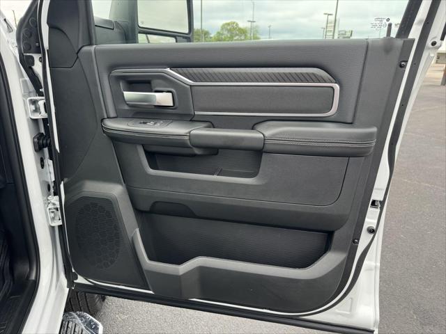 2026 Ram 3500 Lone Star Crew Cab 4x4 8' Box