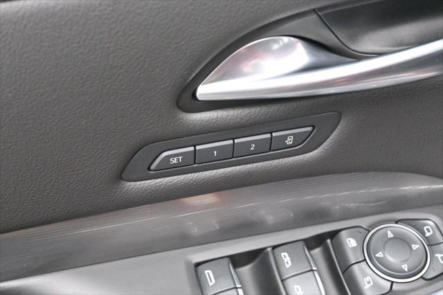 2024 Cadillac XT4 AWD Premium Luxury