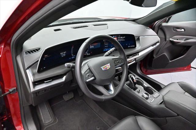 2024 Cadillac XT4 AWD Premium Luxury