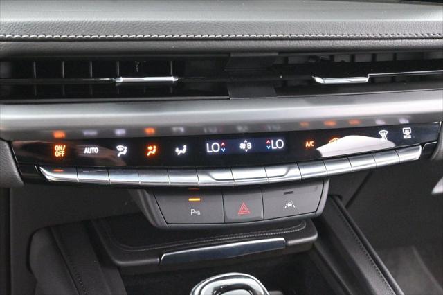 2024 Cadillac XT4 AWD Premium Luxury