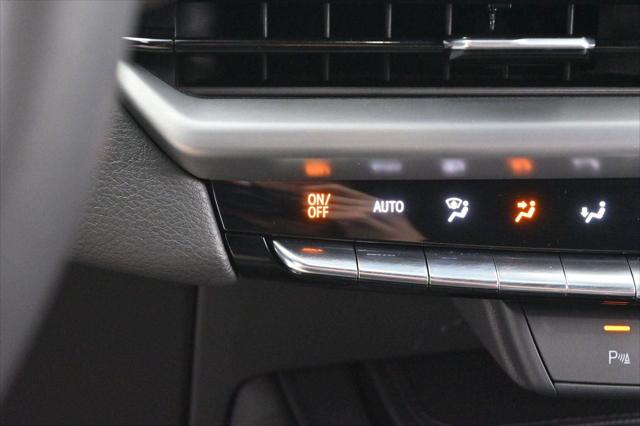 2024 Cadillac XT4 AWD Premium Luxury