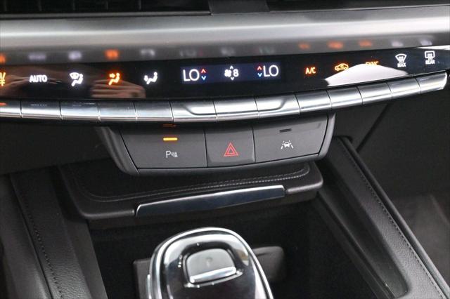 2024 Cadillac XT4 AWD Premium Luxury