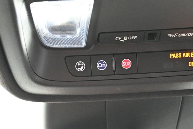 2024 Cadillac XT4 AWD Premium Luxury