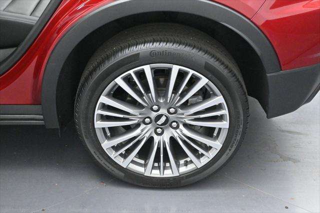 2024 Cadillac XT4 AWD Premium Luxury