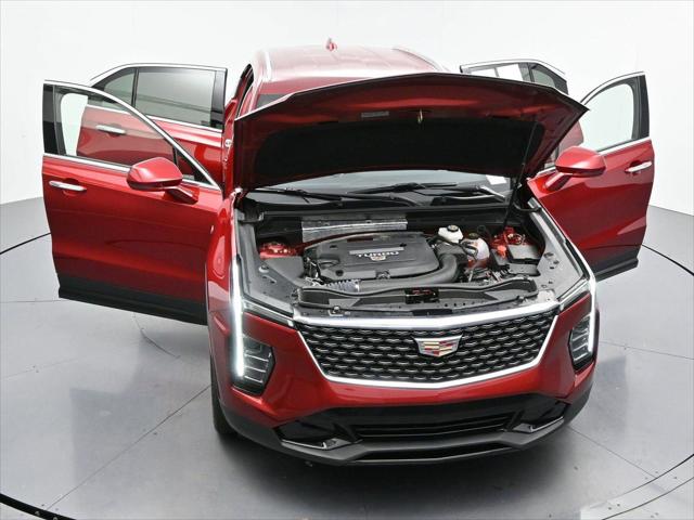 2024 Cadillac XT4 AWD Premium Luxury