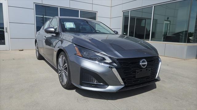 2023 Nissan Altima SL FWD