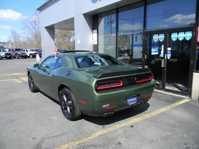 2022 Dodge Challenger SXT AWD