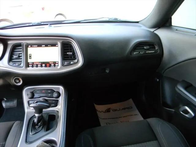 2022 Dodge Challenger SXT AWD