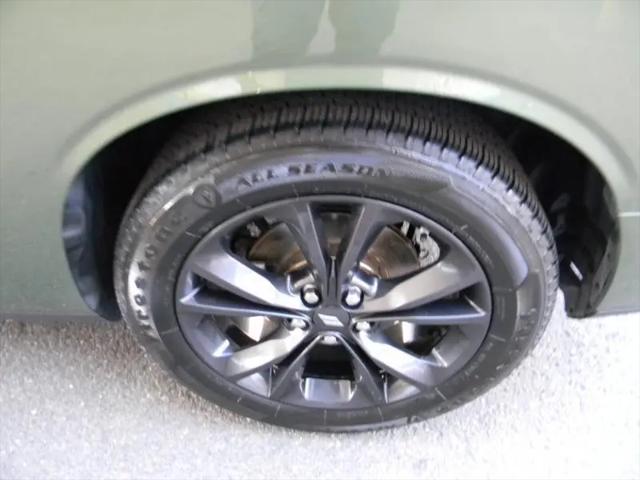 2022 Dodge Challenger SXT AWD