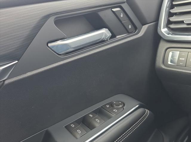 2026 GMC Acadia Elevation FWD
