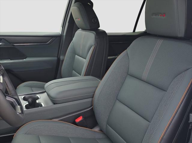 2026 GMC Acadia AT4 AWD
