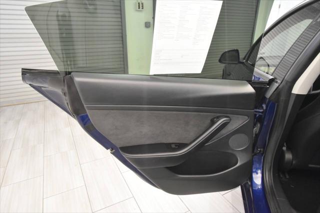 2022 Tesla Model 3 Long Range Dual Motor All-Wheel Drive