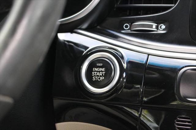 2016 Kia Optima Hybrid Base 4dr Sedan