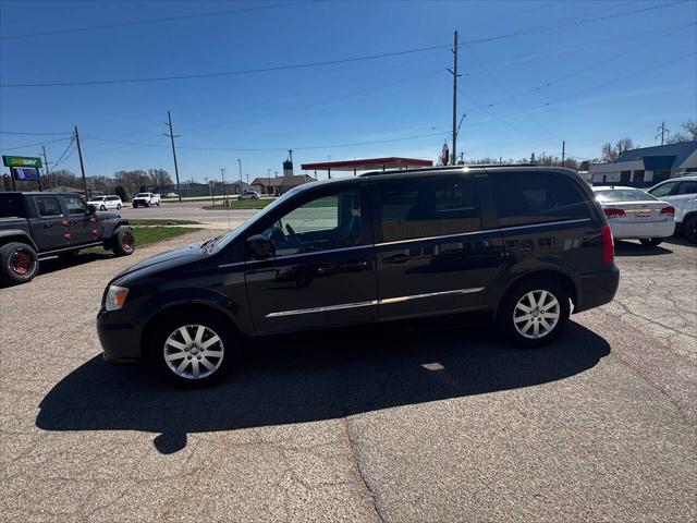 2014 Chrysler Town & Country Touring