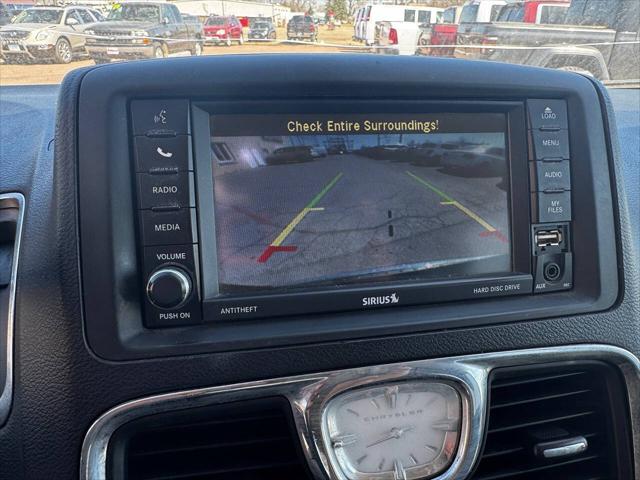 2014 Chrysler Town & Country Touring