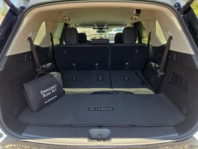 2026 Nissan Pathfinder SV