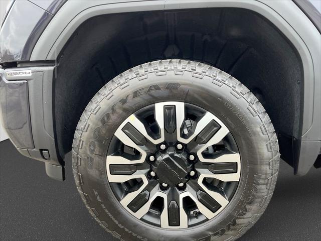 2026 GMC Sierra 2500HD Crew Cab, Standard Bed, Denali Ultimate, 4WD