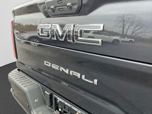 2026 GMC Sierra 2500HD Crew Cab, Standard Bed, Denali Ultimate, 4WD