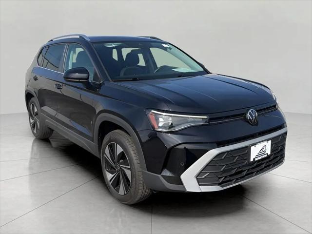 2025 Volkswagen Taos 1.5T SE for sale in Green Bay, WI