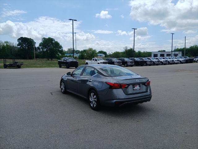 2022 Nissan Altima S FWD