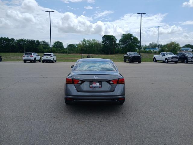 2022 Nissan Altima S FWD