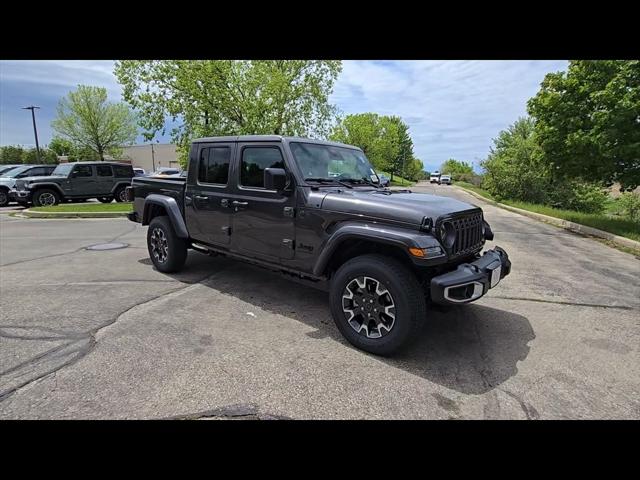 2026 Jeep Gladiator GLADIATOR SAHARA 4X4
