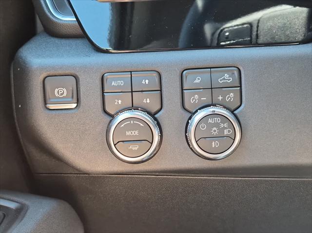 2026 GMC Sierra 2500HD Crew Cab, Standard Bed, SLT, 4WD