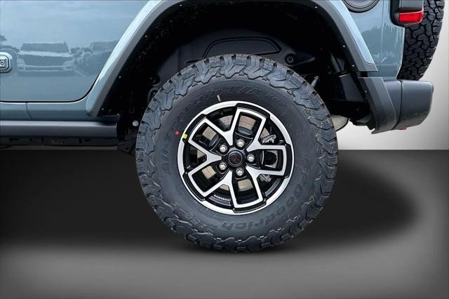 New 2026 Anvil Clear-Coat Exterior Paint Jeep Rubicon image 28